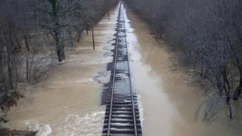 La huella de la borrasca Fien en España: dos muertos, trenes cortados, crecida de ríos y nieve