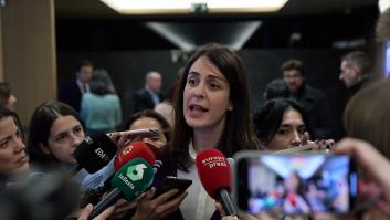 Rita Maestre señala las palabras que no ha oído en el discurso de Almeida