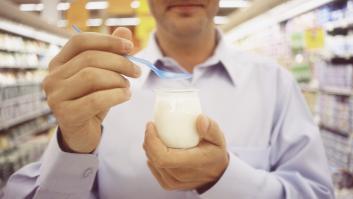 La advertencia de un experto sobre el líquido del yogur: deja claro lo que muchos ya pensaban