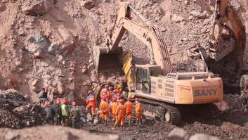 El momento en el que una mina se derrumba en China y deja al menos 5 muertos y 48 desaparecidos