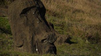 La estatua moai que 'buceaba' en la isla Rapa Nui