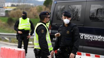 Mueren tres menores al caer un coche por un barranco e incendiarse en Tarragona