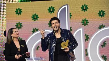 Emociones a flor de piel en el homenaje a la música en español en los Premios Dial
