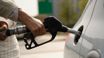 Los descuentos que lanzan en abril las principales gasolineras: Repsol, Cepsa, Shell…