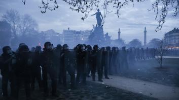 Un policía herido de gravedad en las nuevas protestas en Francia contra la reforma de las pensiones