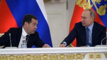 Medvedev llama "estúpido" al primer ministro polaco y le manda un serio aviso: "Polonia desaparecerá"