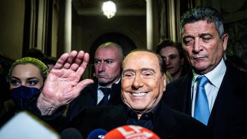 Silvio Berlusconi sale de los cuidados intensivos después de 12 días ingresado