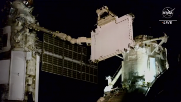 Se cuela un mensaje en español en medio en una caminata espacial retransmitida por la NASA