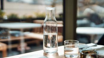 El mensaje de un científico sobre los bares y restaurantes que cobran por agua filtrada