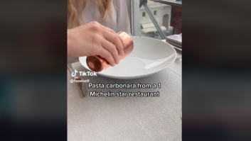 Pide pasta carbonara en un gran restaurante: lo que sale de ahí provoca miles y miles de reacciones