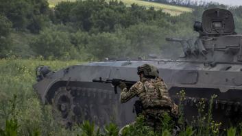 Refuerzos para la contraofensiva: artillería y blindados 'made in Ucrania'