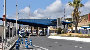 El Gobierno niega bloqueos con Rabat sobre la apertura de las aduanas de Ceuta y Melilla