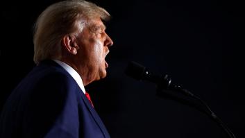 Trump celebra una histórica acusación en EE.UU. con otro incendiario espectáculo político