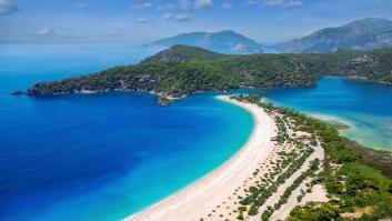 El caribe escondido en Turquía con noches de hotel a 10€ y aguas cristalinas
