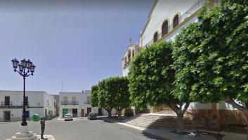 Mata a una mujer en Almería en venganza porque no lo quería atender en su bar