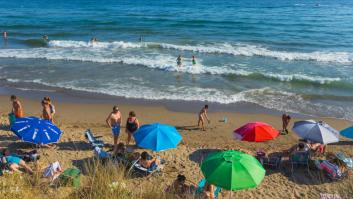 Lo que se han encontrado unos bañistas en una playa de Marbella es tremendo