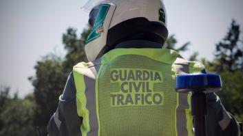 Un motorista muerto y varios heridos al chocar una moto y un autobús en Tarifa (Cádiz)