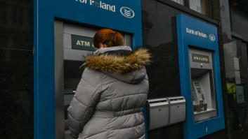 Los cajeros de Irlanda dan dinero gratis por error