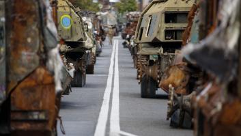 Ucrania inunda sus calles con tanques rusos en el día más importante para el país