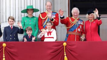 La familia real sin Isabel II: el perfil bajo de Carlos III, las críticas a Guillermo y la ausencia de Harry