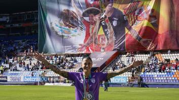Jenni Hermoso se deja querer en su reaparición en México, su primer homenaje como campeona del mundo
