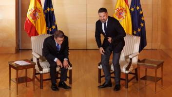 Feijóo se queja de cesiones de Sánchez al independentismo: esto es todo lo que el PP ha cedido a Vox