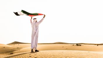 Un emiratí sorprende con sus piñas del desierto y sin fertilizantes
