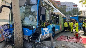 Un conductor de un autobús choca contra otro al sufrir una indisposición en Madrid