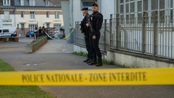 Desalojado por alerta de bomba el instituto de Francia donde fue asesinado un profesor