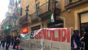 Un centenar de manifestantes propalestina ocupa un hotel de Barcelona vinculado a Israel