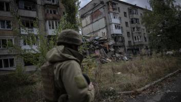 Zelenski destaca la intensidad de los ataques rusos en dos localidades