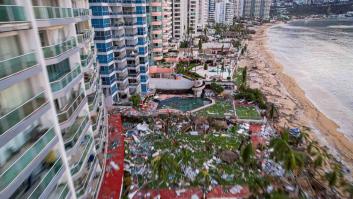 El aterrador vídeo grabado en primera línea de playa del paso del huracán Otis por Acapulco