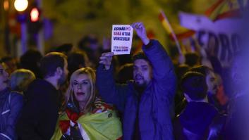 La calma (tensa) vuelve a Ferraz en una nueva protesta ciudadana contra la amnistía