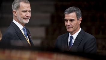 Pedro Sánchez acude a Zarzuela a comunicar su decisión al Rey