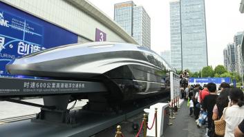 El tren que supera la velocidad del avión está a punto de zarpar