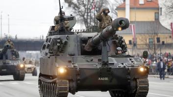 Dos tanques españoles se cuelan en la fiesta de Letonia