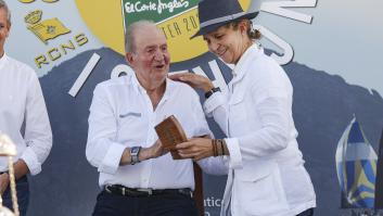 El rey Juan Carlos aterriza en España para acudir al 60º cumpleaños de la infanta Elena