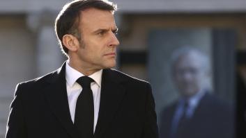 Un Macron cada vez más impopular acomete un forzado cambio de Gobierno
