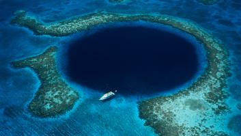 Los científicos se desesperan con el agujero azul más profundo de la Tierra