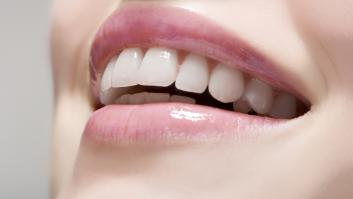 Tus dientes envejecen y así puedes prevenirlo y corregirlo