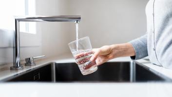Una estadounidense compara el agua que bebe en España con la que toma en EEUU