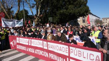 La plaza del Obradoiro se llena en defensa de la sanidad pública