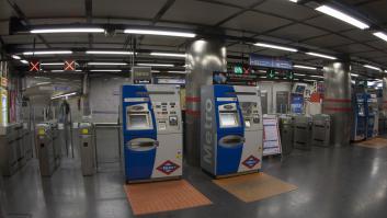 Dos estaciones míticas del Metro de Madrid estrenan los tornos del futuro