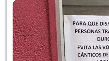 El cartel visto en un restaurante de Cádiz en pleno carnaval: parece mentira que haya que decirlo