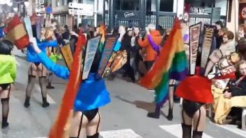 Torrevieja defiende el desfile en "lencería erótica" de una comparsa de niñas en carnaval