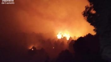 Un incendio obliga a confinar a toda la población de Toga (Castellón)