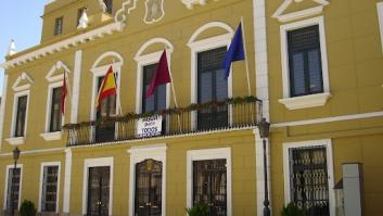 El PP echa a Vox de un ayuntamiento de Murcia por pedir más dinero para sus cargos