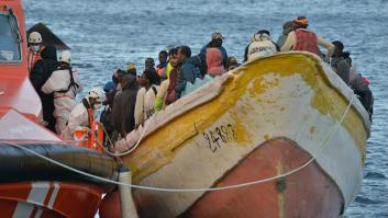 Cuatro muertos entre 68 migrantes rescatados de un cayuco cerca de El Hierro