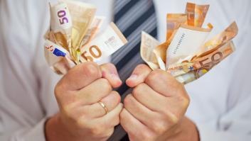 CaixaBank aclara la cantidad máxima de dinero en efectivo que puedes llevar encima en España