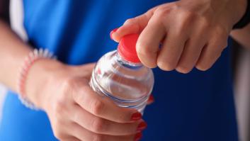 El agua de Nestlé pierde la confianza por "riesgo sanitario virológico"